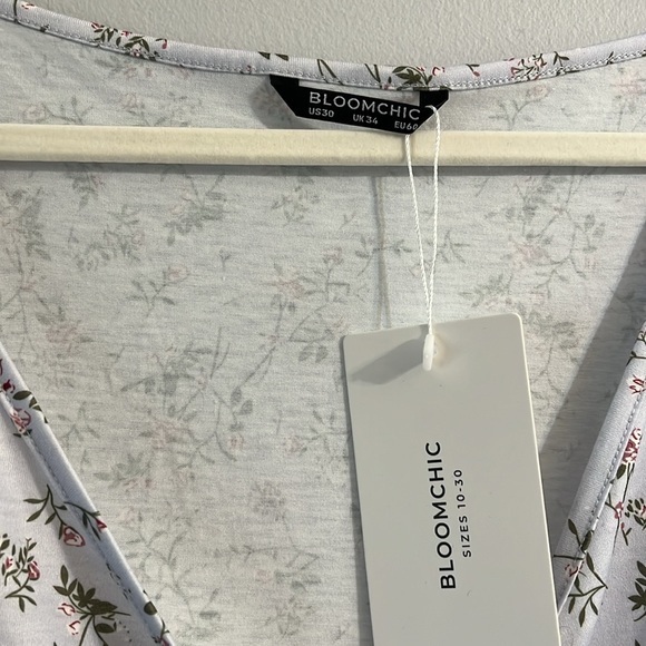 Bloomchic T-shirt - Picture 2 of 6